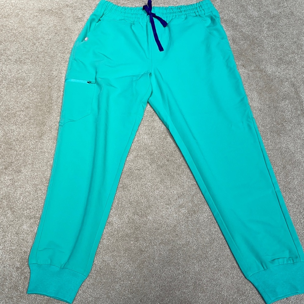 Figs high waisted Zamora pant